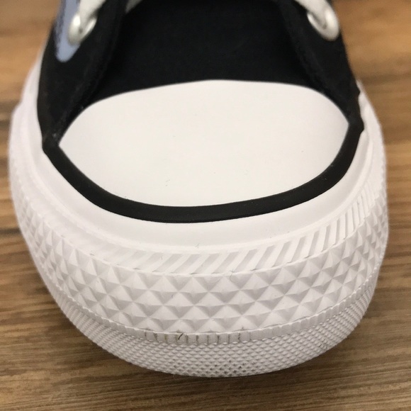 CONVERSE CTAS HIGH TOP BRAND NEW - Picture 14 of 15